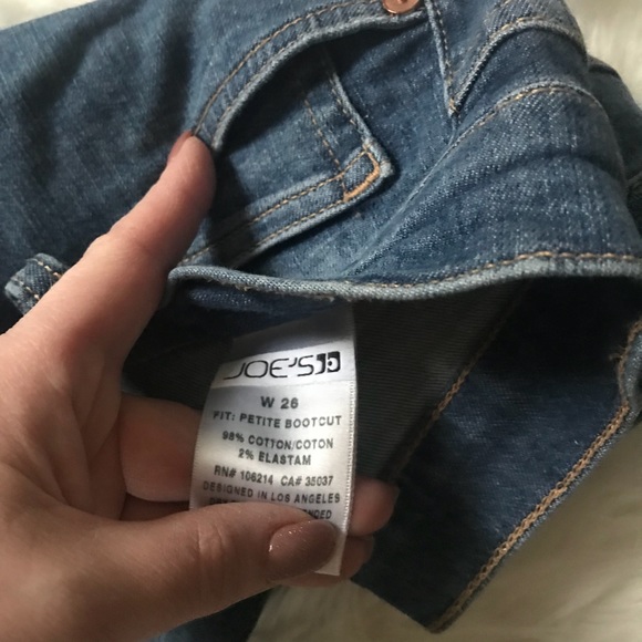 { Joe’s} Petite Bootcut Medium Wash Jeans - Picture 3 of 7